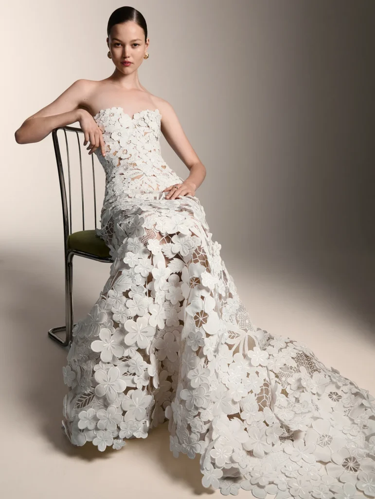 Oscar de la Renta Look 3 Wedding Dress