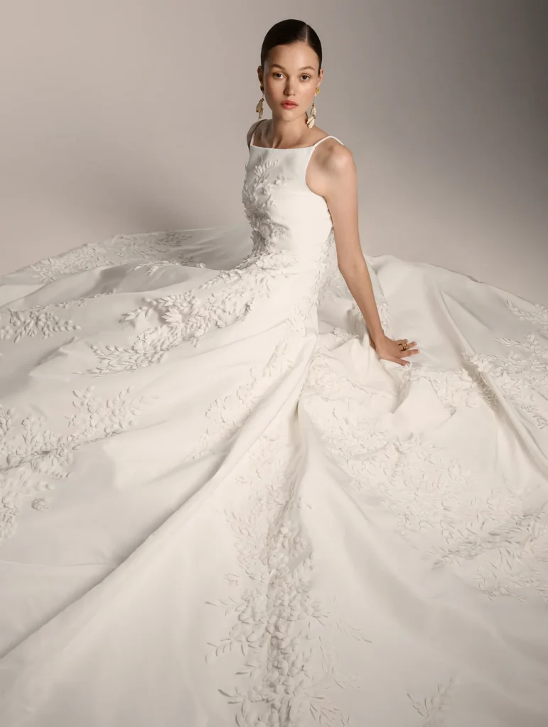 Oscar de la Renta Look 4 Wedding Dress