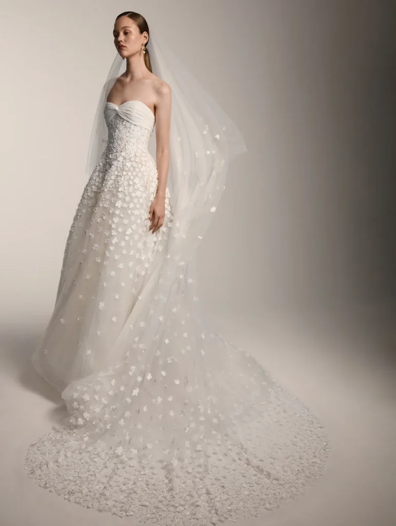 Oscar de la Renta Look 14 Wedding Dress